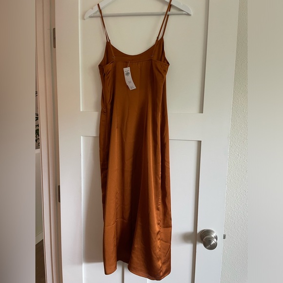 🍂✨Abercrombie & Fitch Burnt Satin Midi Slip Dress - XS ✨🍂 - Picture 4 of 9